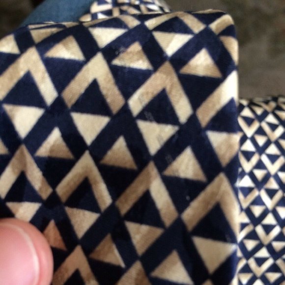 Structure Le Collection Mens 100% Silk Necktie Short 56" Blue Cream - Picture 12 of 12